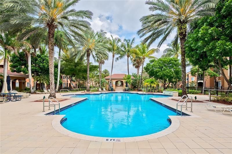 8020 N Nob Hill Road, Unit 206, Tamarac, FL 33321 Photo