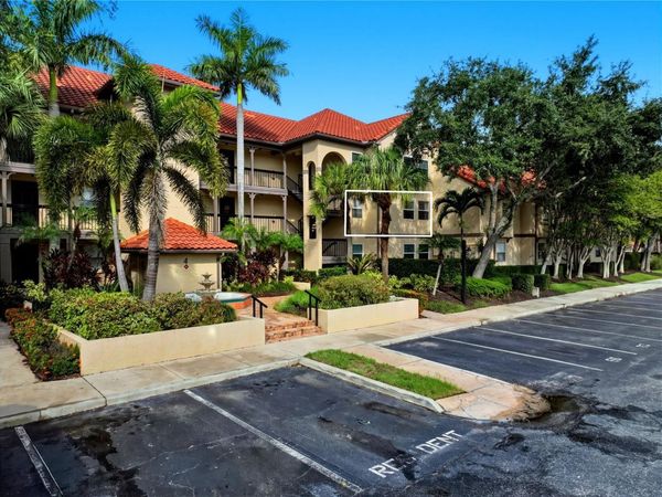 2400 FEATHER SOUND DRIVE, Unit 427, CLEARWATER, FL 33762