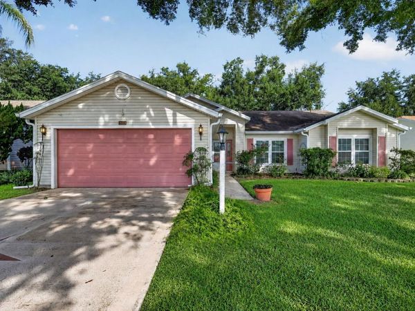 25333 RIVER CREST DRIVE , LEESBURG, FL 34748