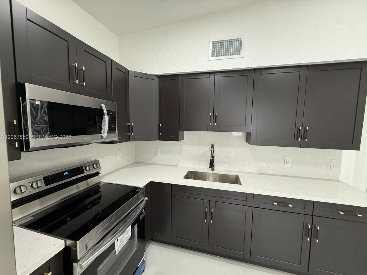12001 NW 22nd Ave, Miami, FL 33167 Photo