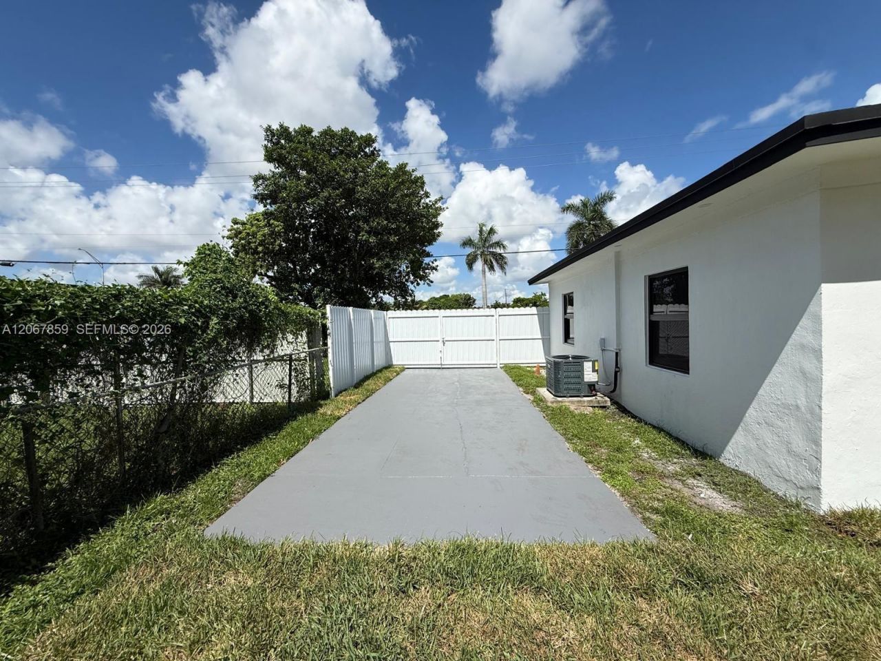 12001 NW 22nd Ave, Miami, FL 33167 Photo