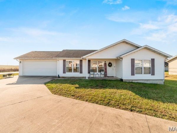 222 Black Willow Lane, Cape Girardeau, MO 63701
