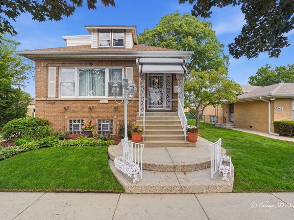 3944 W Greenleaf Avenue , Lincolnwood, IL 60712