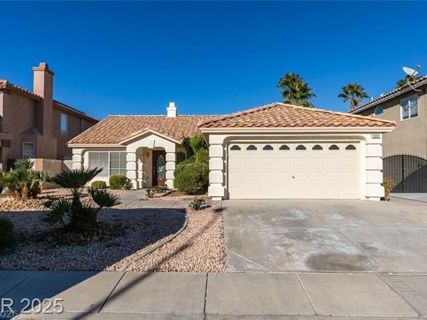 1682 Graystone Canyon Avenue, Las Vegas, NV 89183