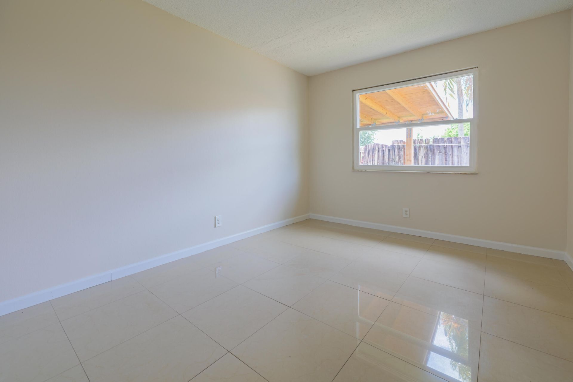 4755 Orleans Court, Unit B, West Palm Beach, FL 33415 Photo