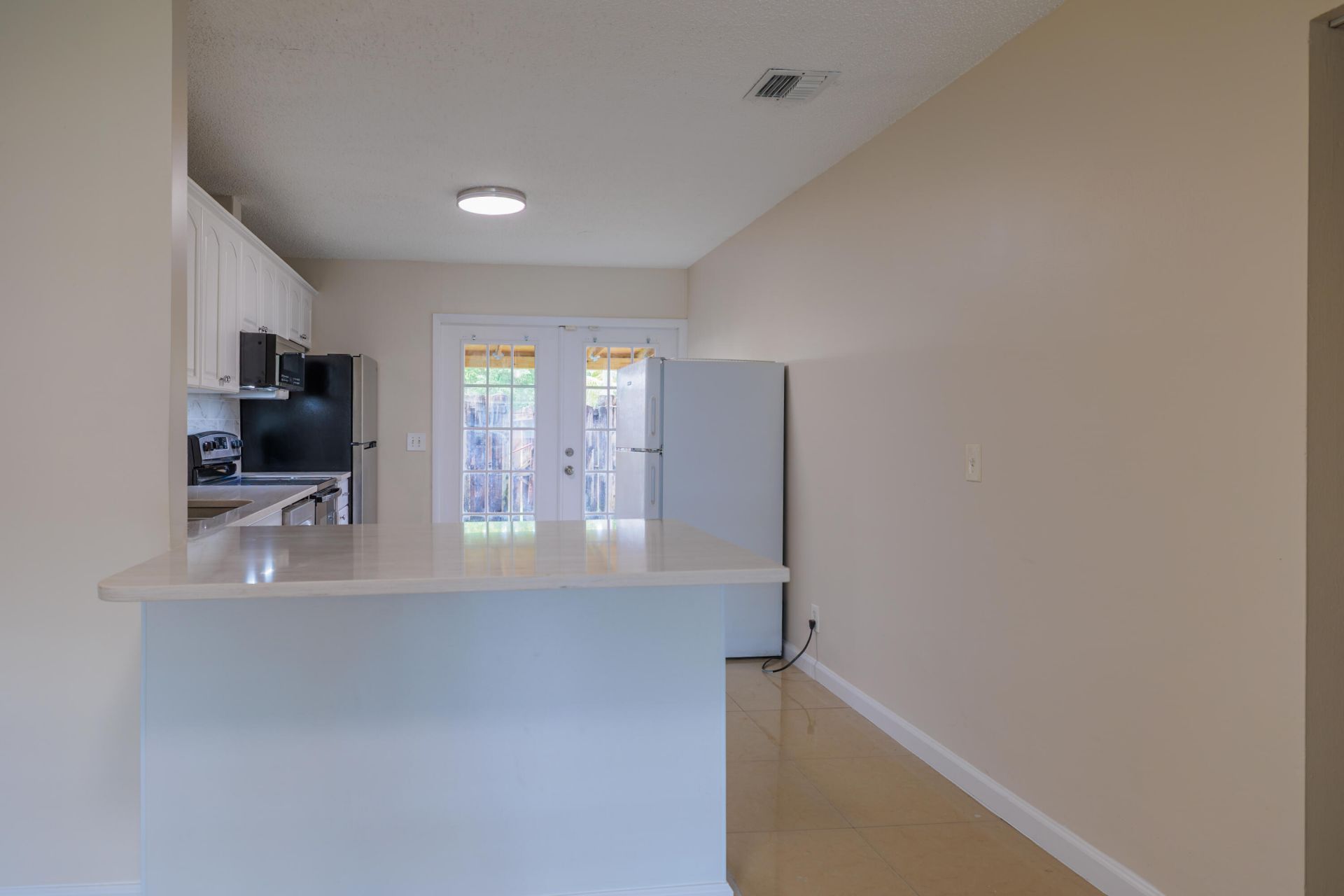 4755 Orleans Court, Unit B, West Palm Beach, FL 33415 Photo