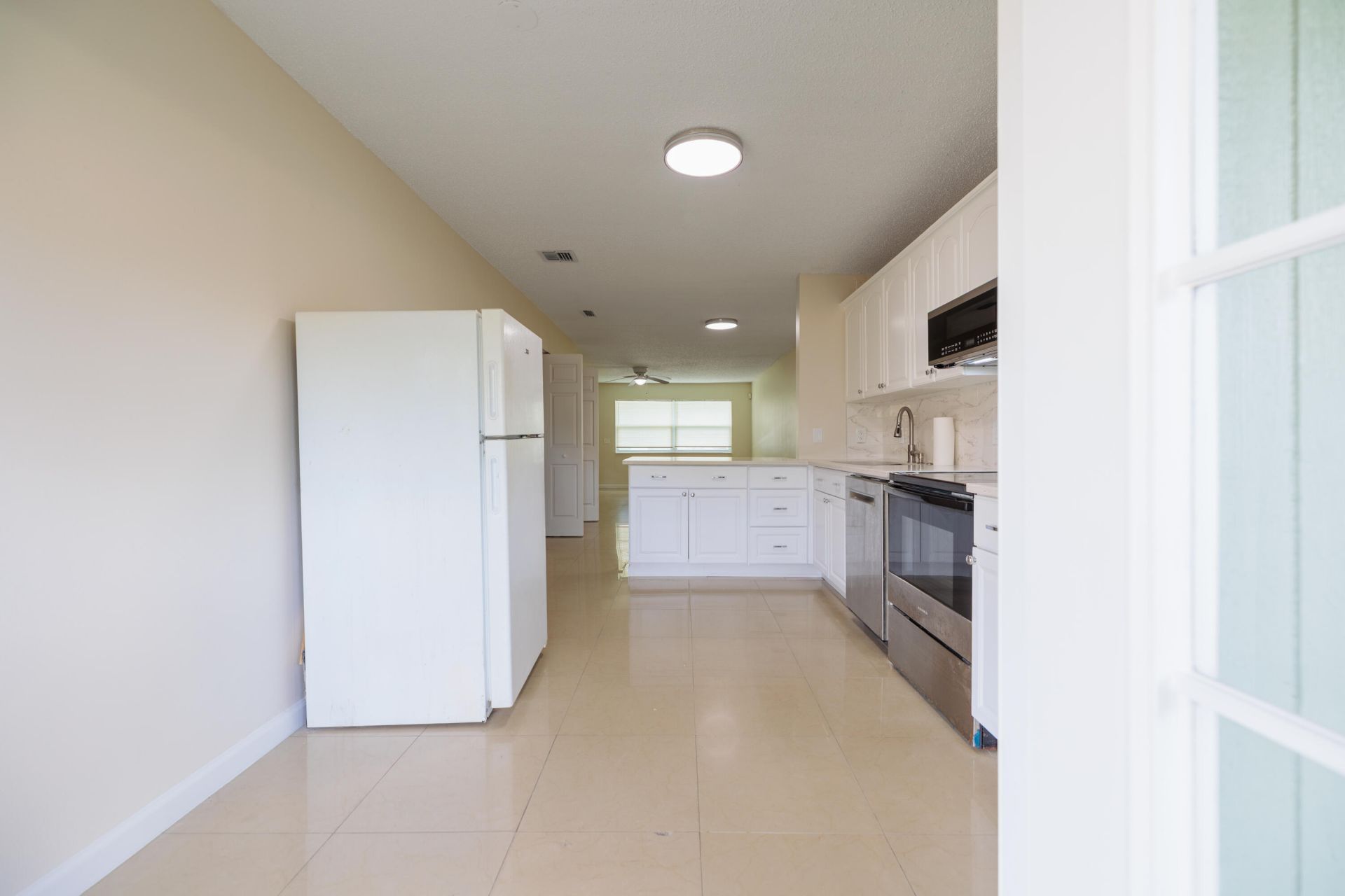 4755 Orleans Court, Unit B, West Palm Beach, FL 33415 Photo
