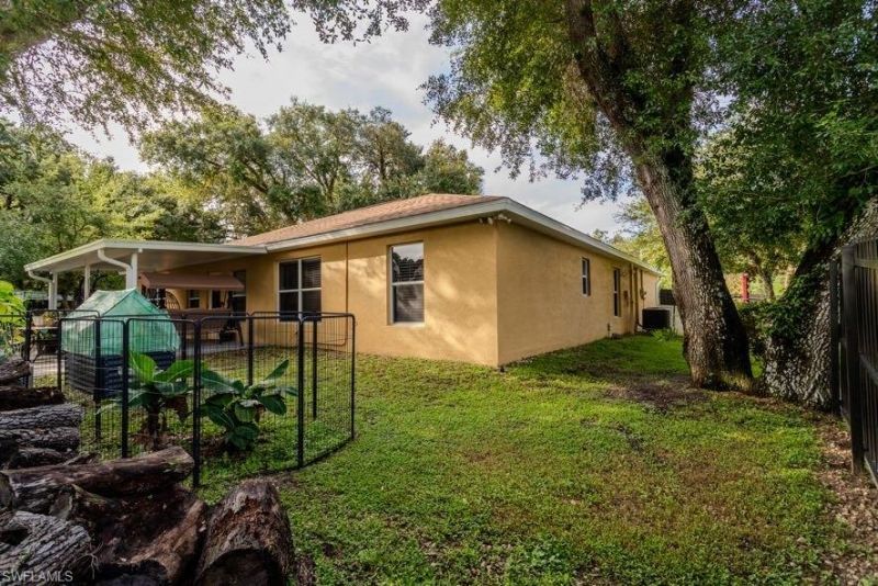 1098 Mission Ln, Labelle, FL 33935 Photo