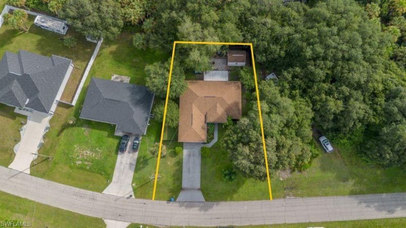 1098 Mission Ln, Labelle, FL 33935 Photo