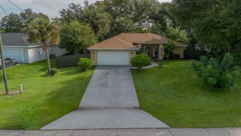 1098 Mission Ln, Labelle, FL 33935 Photo