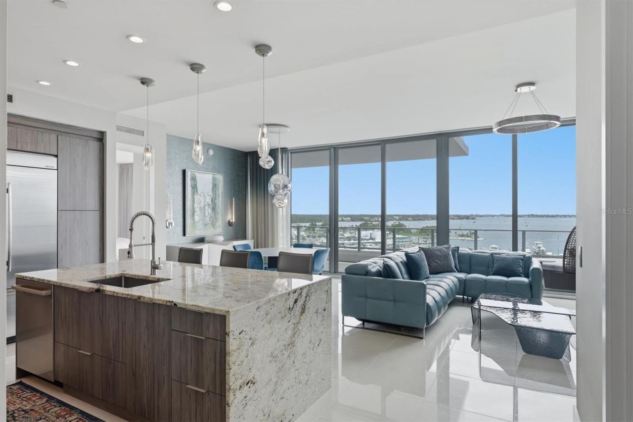 1155 N Gulfstream Avenue, Unit 807, Sarasota, FL 34236 Photo