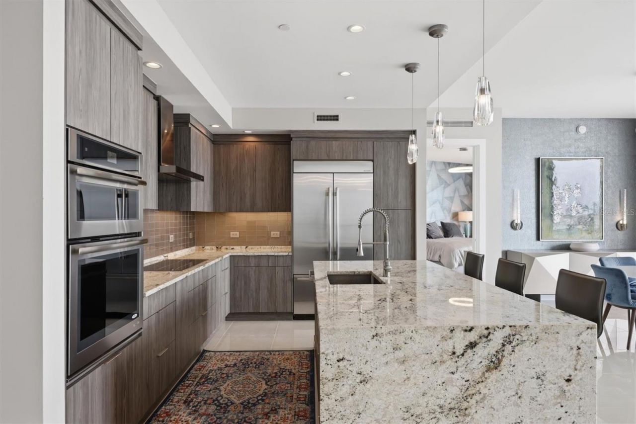 1155 N Gulfstream Avenue, Unit 807, Sarasota, FL 34236 Photo