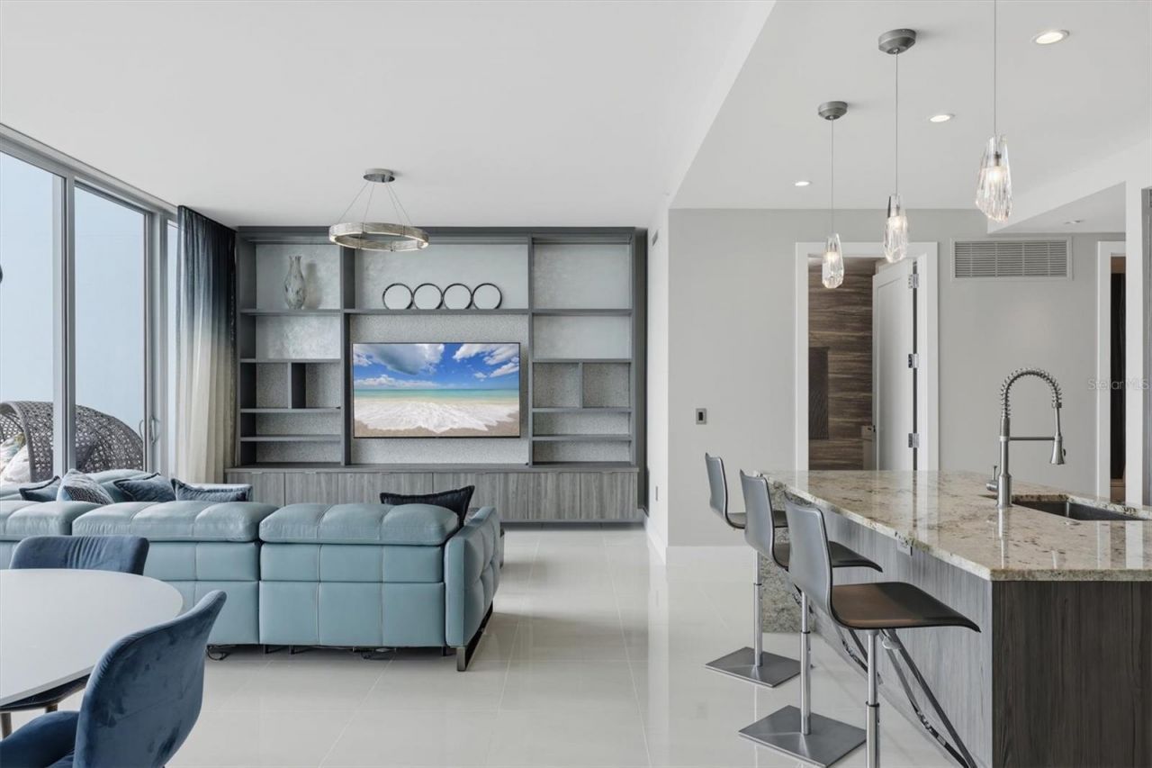 1155 N Gulfstream Avenue, Unit 807, Sarasota, FL 34236 Photo