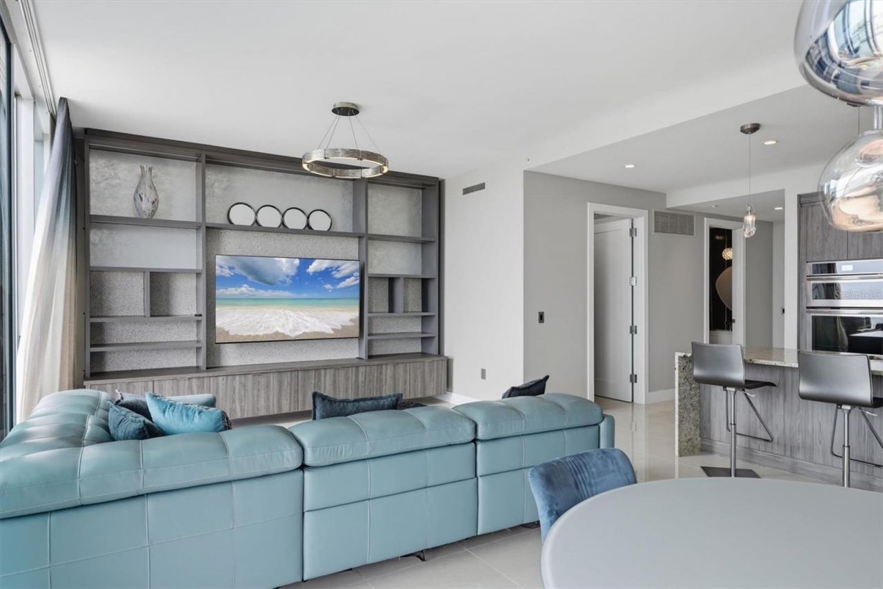 1155 N Gulfstream Avenue, Unit 807, Sarasota, FL 34236 Photo