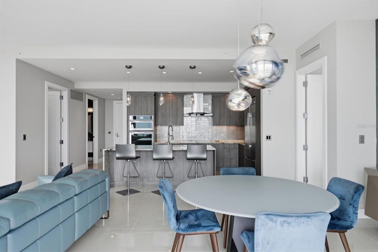 1155 N Gulfstream Avenue, Unit 807, Sarasota, FL 34236 Photo