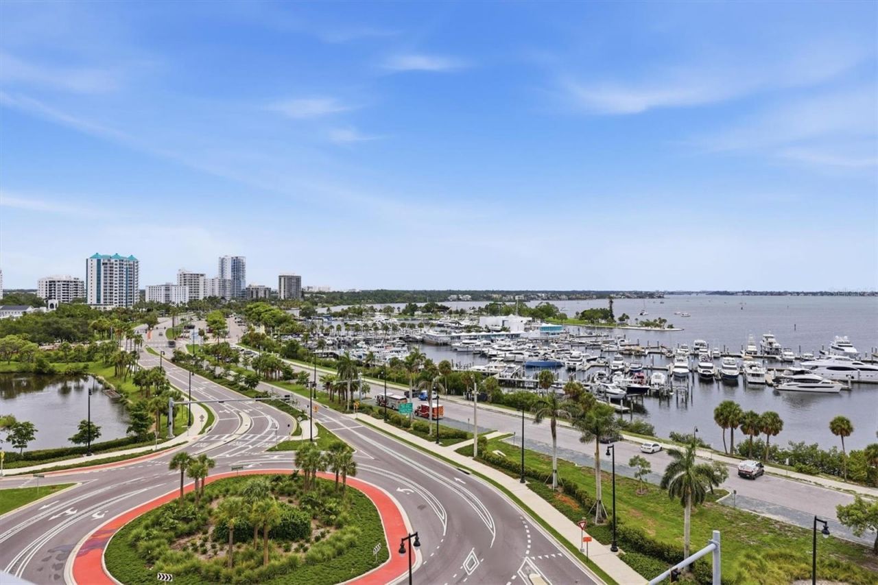 1155 N Gulfstream Avenue, Unit 807, Sarasota, FL 34236 Photo
