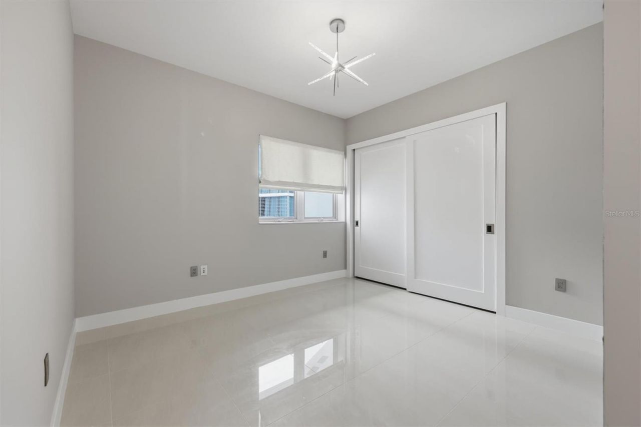 1155 N Gulfstream Avenue, Unit 807, Sarasota, FL 34236 Photo