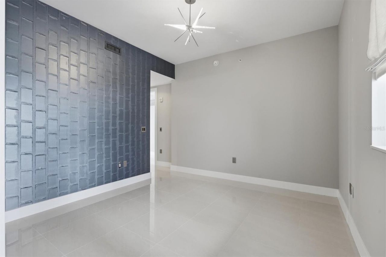 1155 N Gulfstream Avenue, Unit 807, Sarasota, FL 34236 Photo