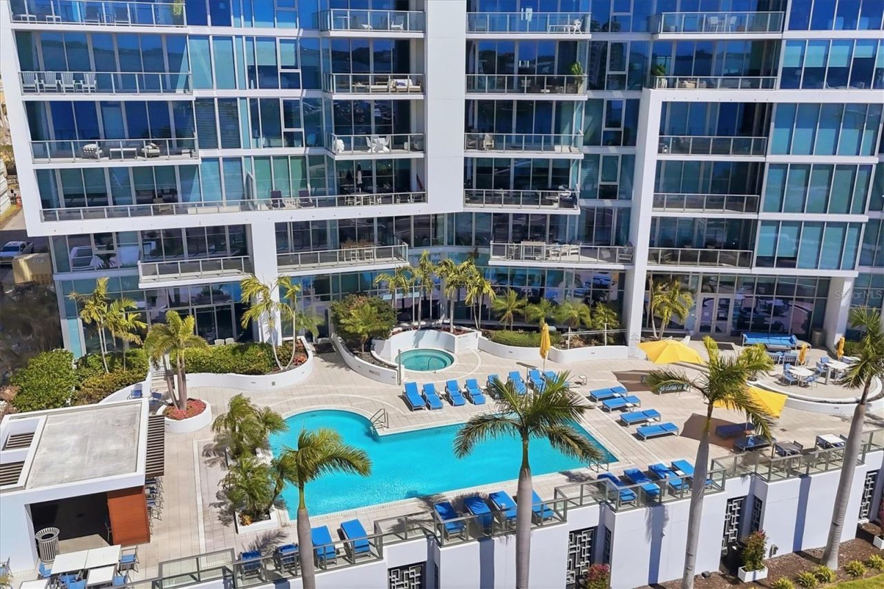 1155 N Gulfstream Avenue, Unit 807, Sarasota, FL 34236 Photo