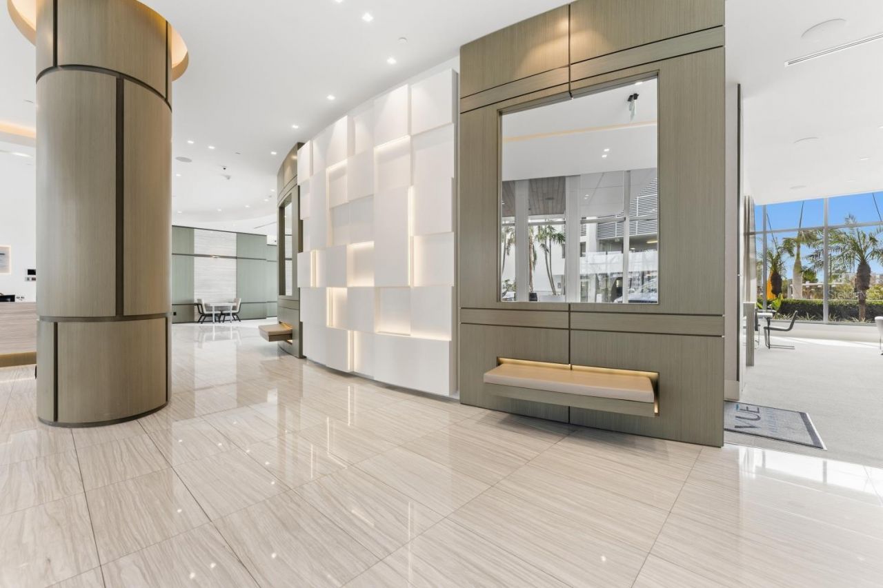 1155 N Gulfstream Avenue, Unit 807, Sarasota, FL 34236 Photo