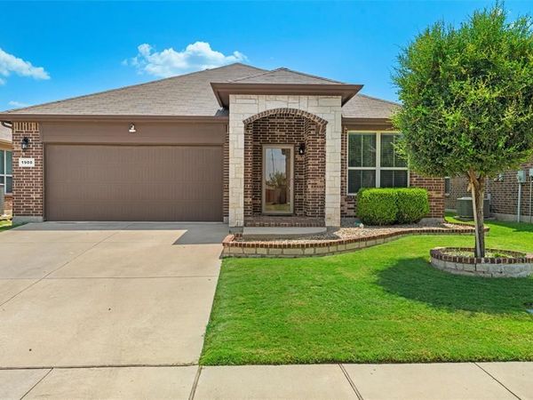1900 Jacona Trail, Fort Worth, TX 76131