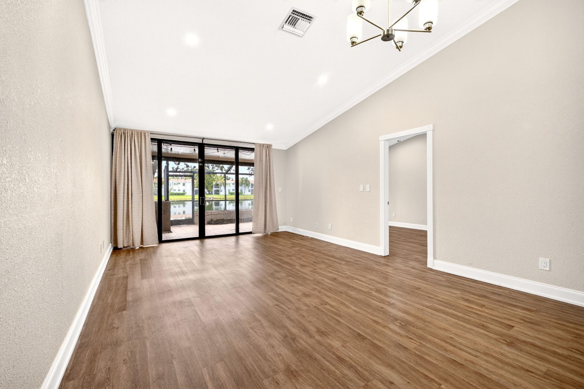 921 NW 122nd Terrace, Pembroke Pines, FL 33026 Photo