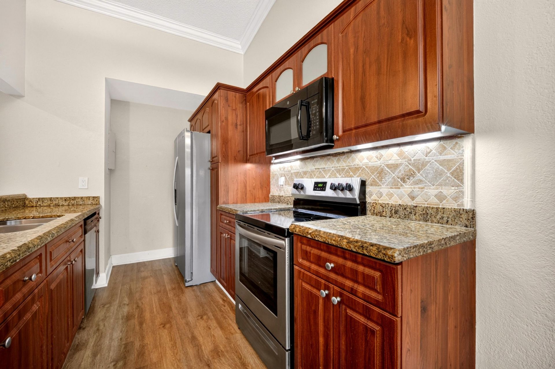 921 NW 122nd Terrace, Pembroke Pines, FL 33026 Photo