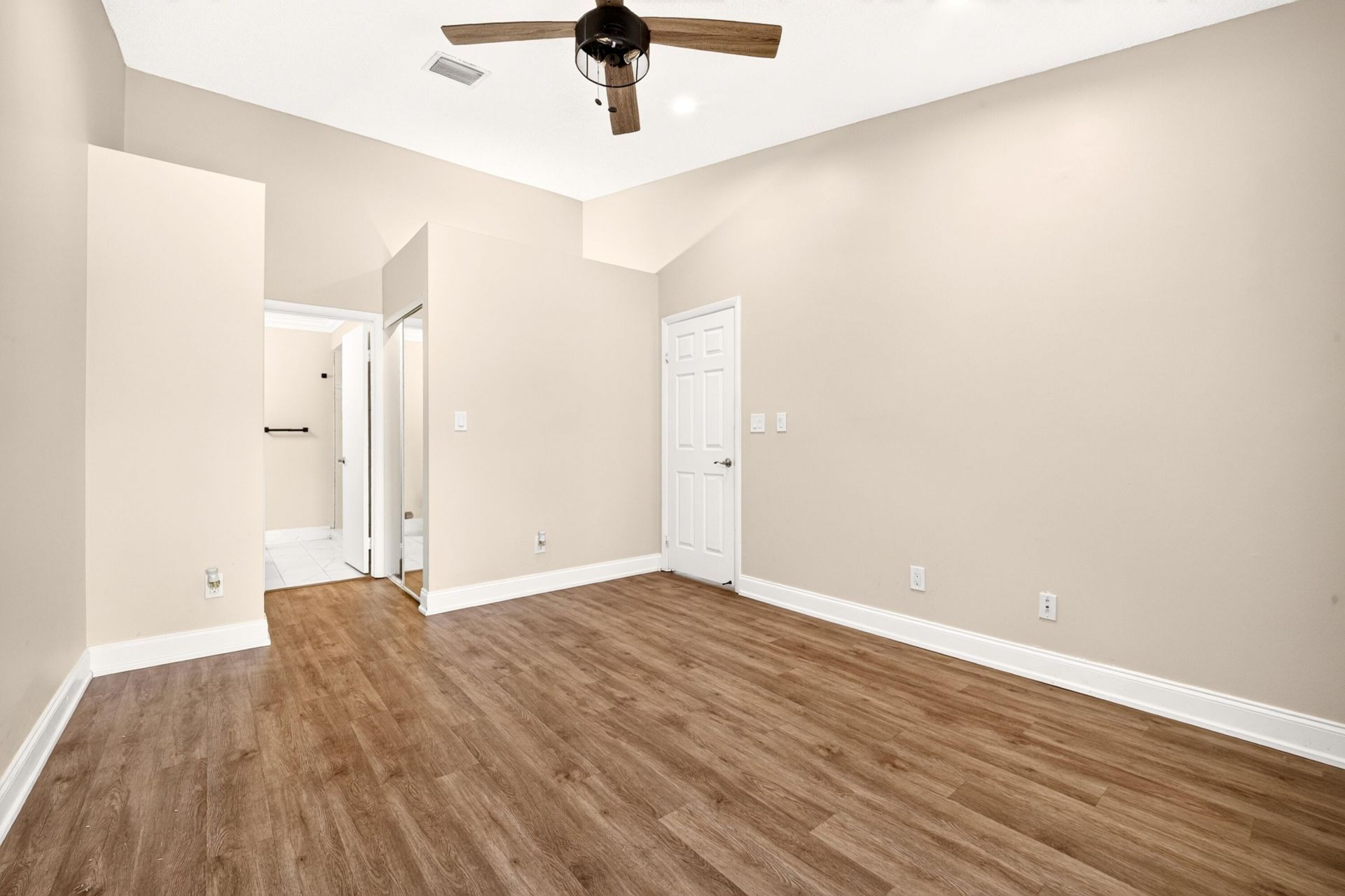 921 NW 122nd Terrace, Pembroke Pines, FL 33026 Photo