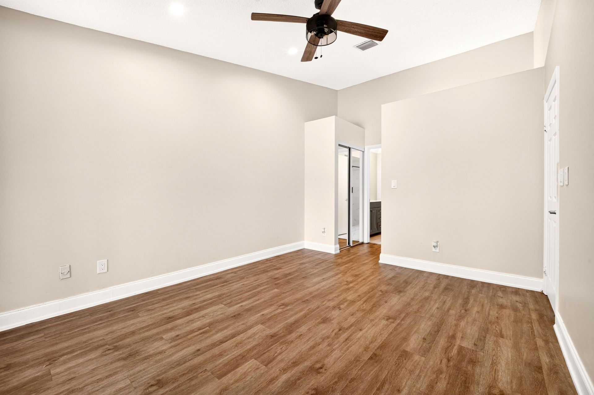 921 NW 122nd Terrace, Pembroke Pines, FL 33026 Photo