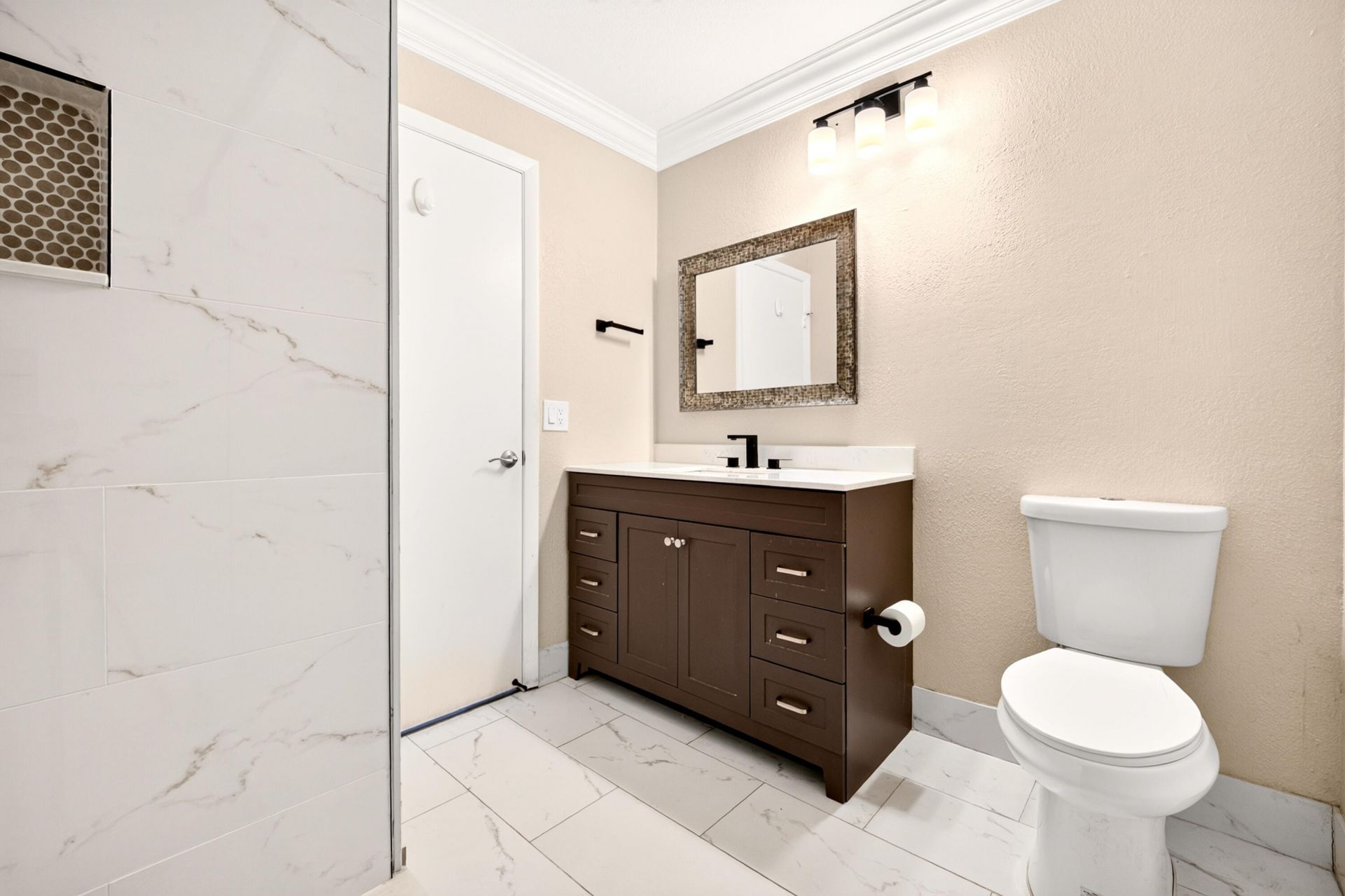 921 NW 122nd Terrace, Pembroke Pines, FL 33026 Photo