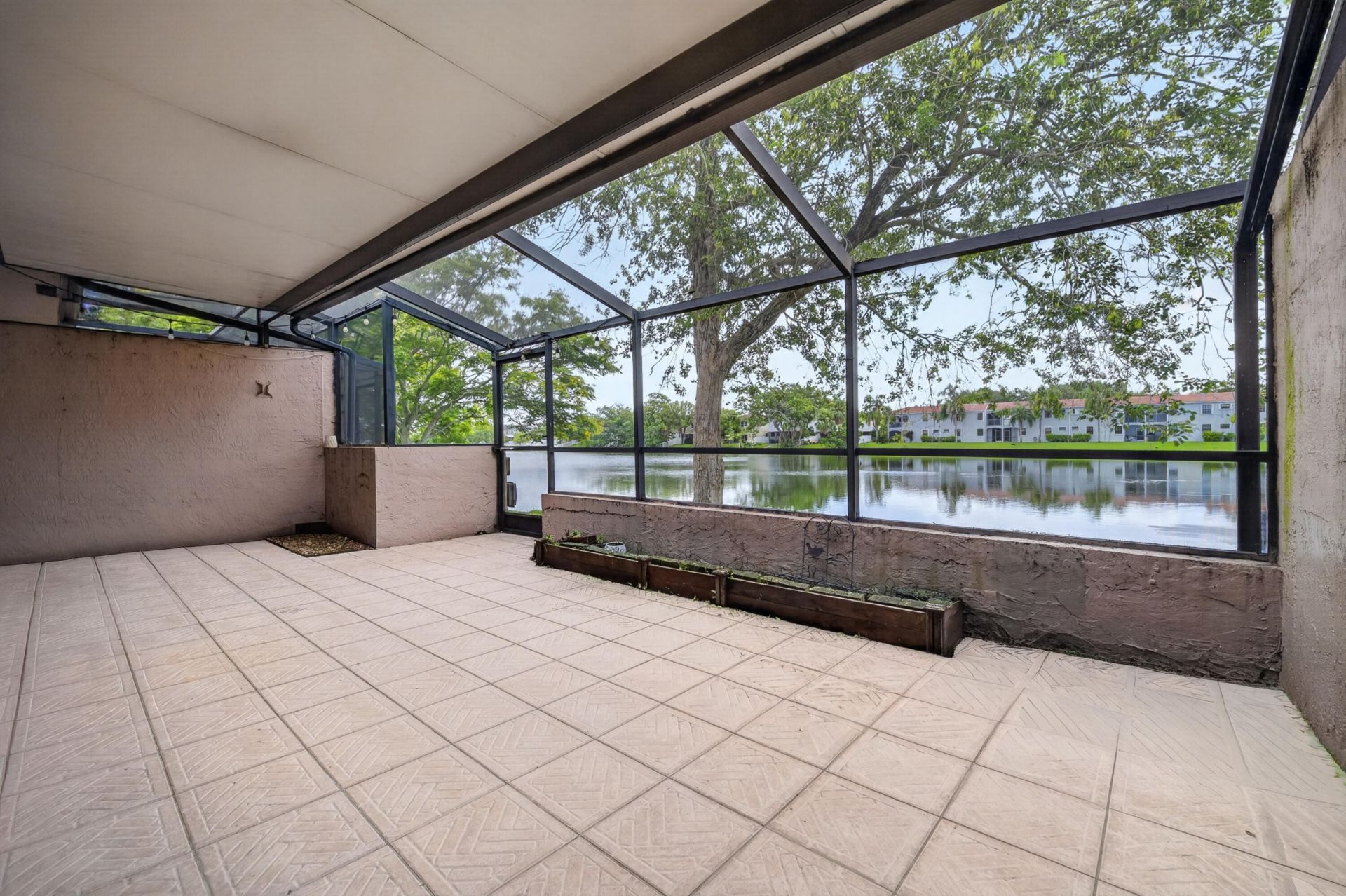 921 NW 122nd Terrace, Pembroke Pines, FL 33026 Photo