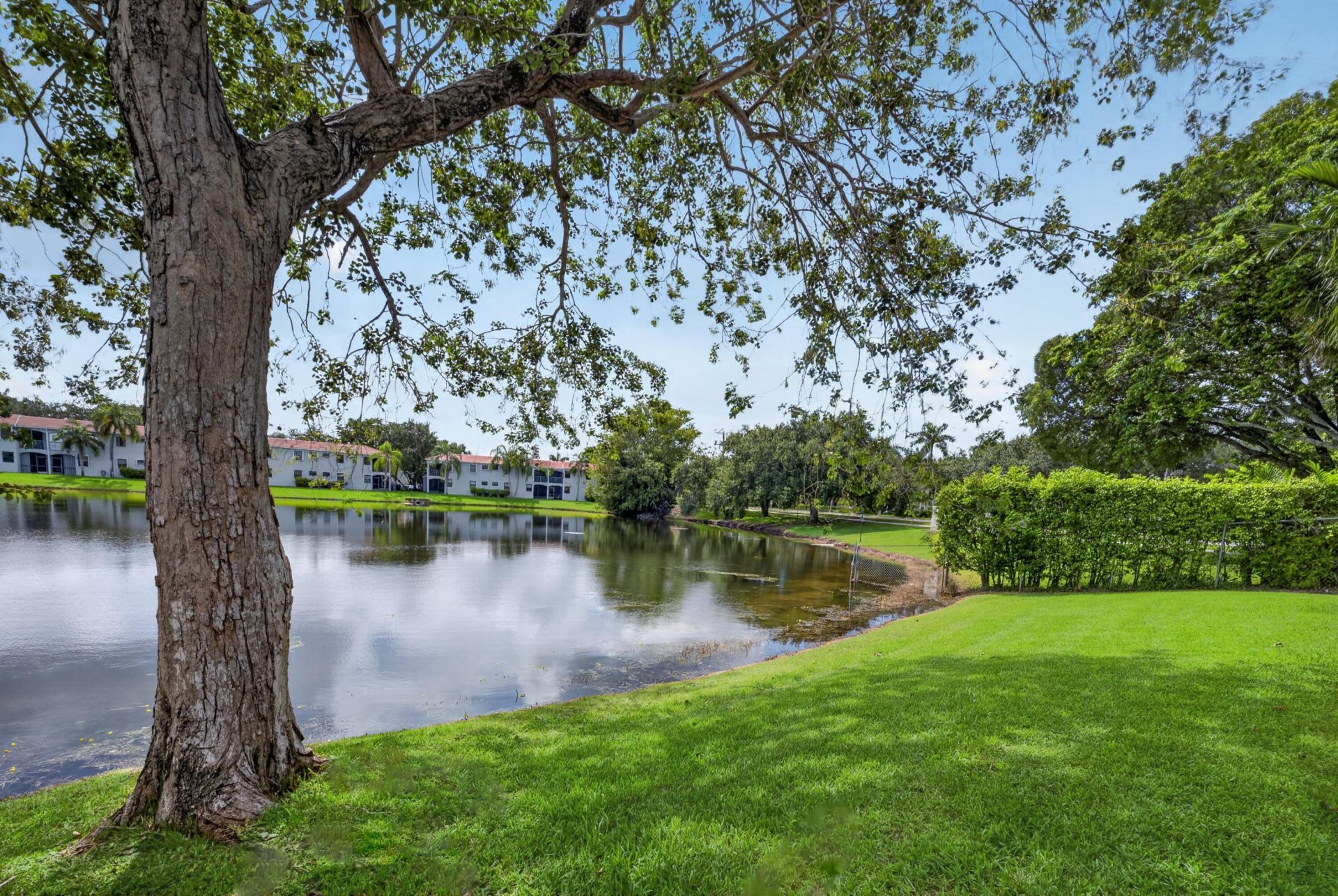 921 NW 122nd Terrace, Pembroke Pines, FL 33026 Photo