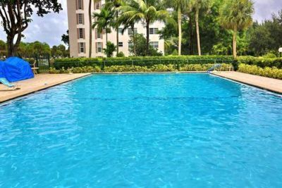 2801 N Palm Aire Drive, Unit 405, Pompano Beach, FL 33069 Photo