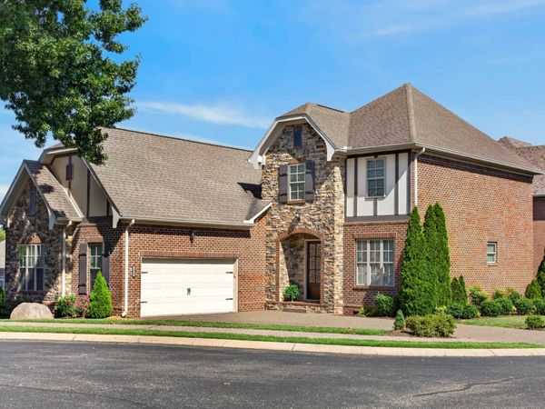 1006 Peck Pl, Hendersonville, TN 37075
