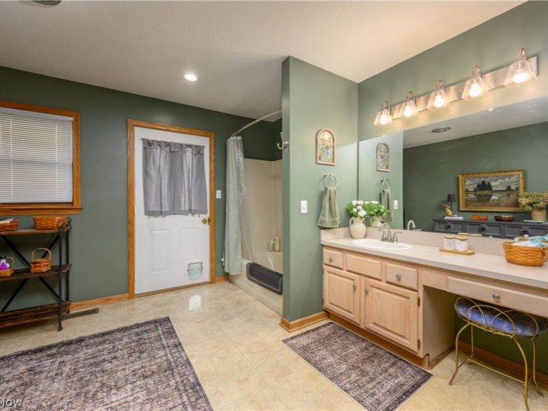 6840 Akron Avenue NW, Canal Fulton, OH 44614 Photo 29