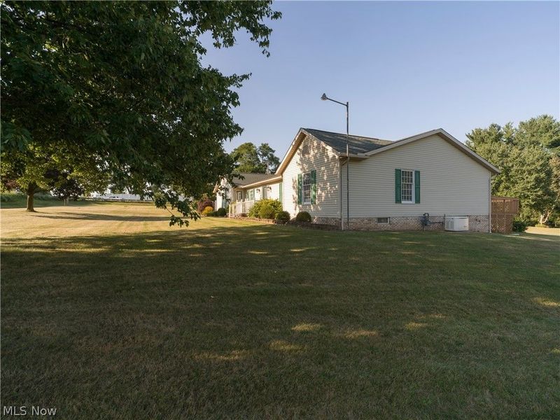 6840 Akron Avenue NW, Canal Fulton, OH 44614 Photo 4