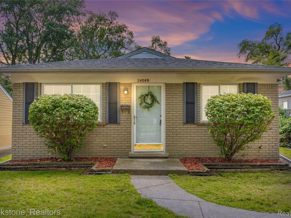 24089 Hopkins Street , Dearborn Heights, Mi 48125