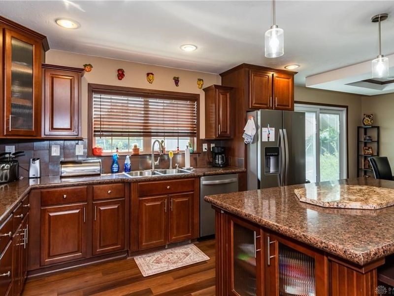 945 Ormsby Drive, Xenia, OH 45385 Photo 10