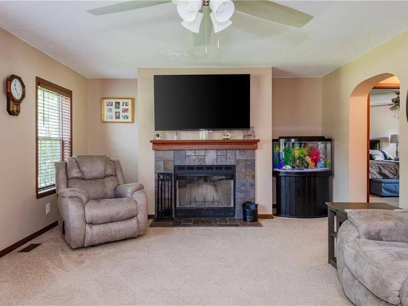 945 Ormsby Drive, Xenia, OH 45385 Photo 4