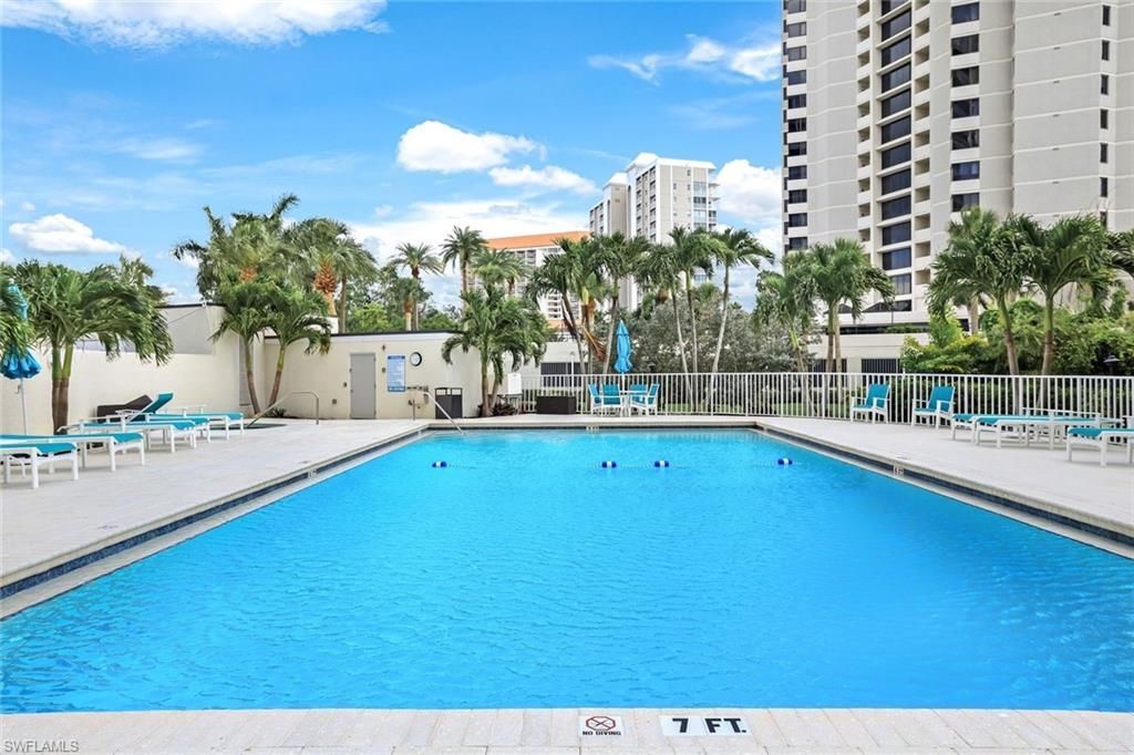 5550 Heron Point Dr, Unit 304, Naples, FL 34108 Photo