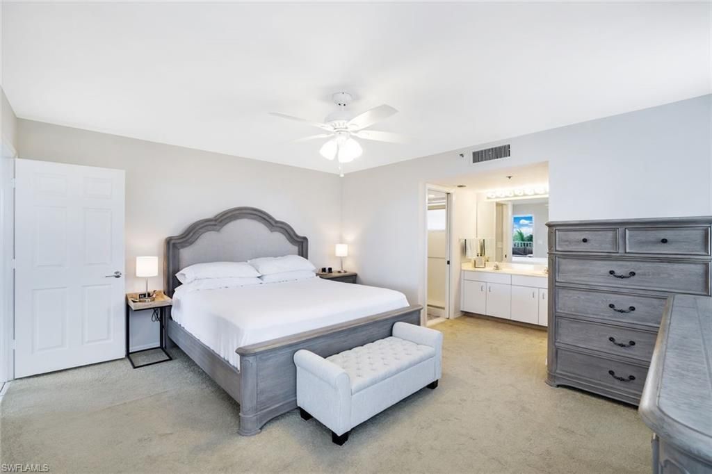 5550 Heron Point Dr, Unit 304, Naples, FL 34108 Photo