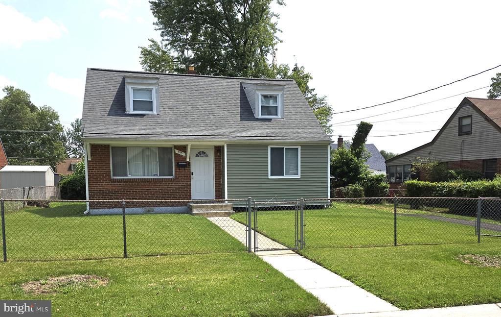 910 HIGHVIEW DRIVE, CAPITOL HEIGHTS, MD 20743