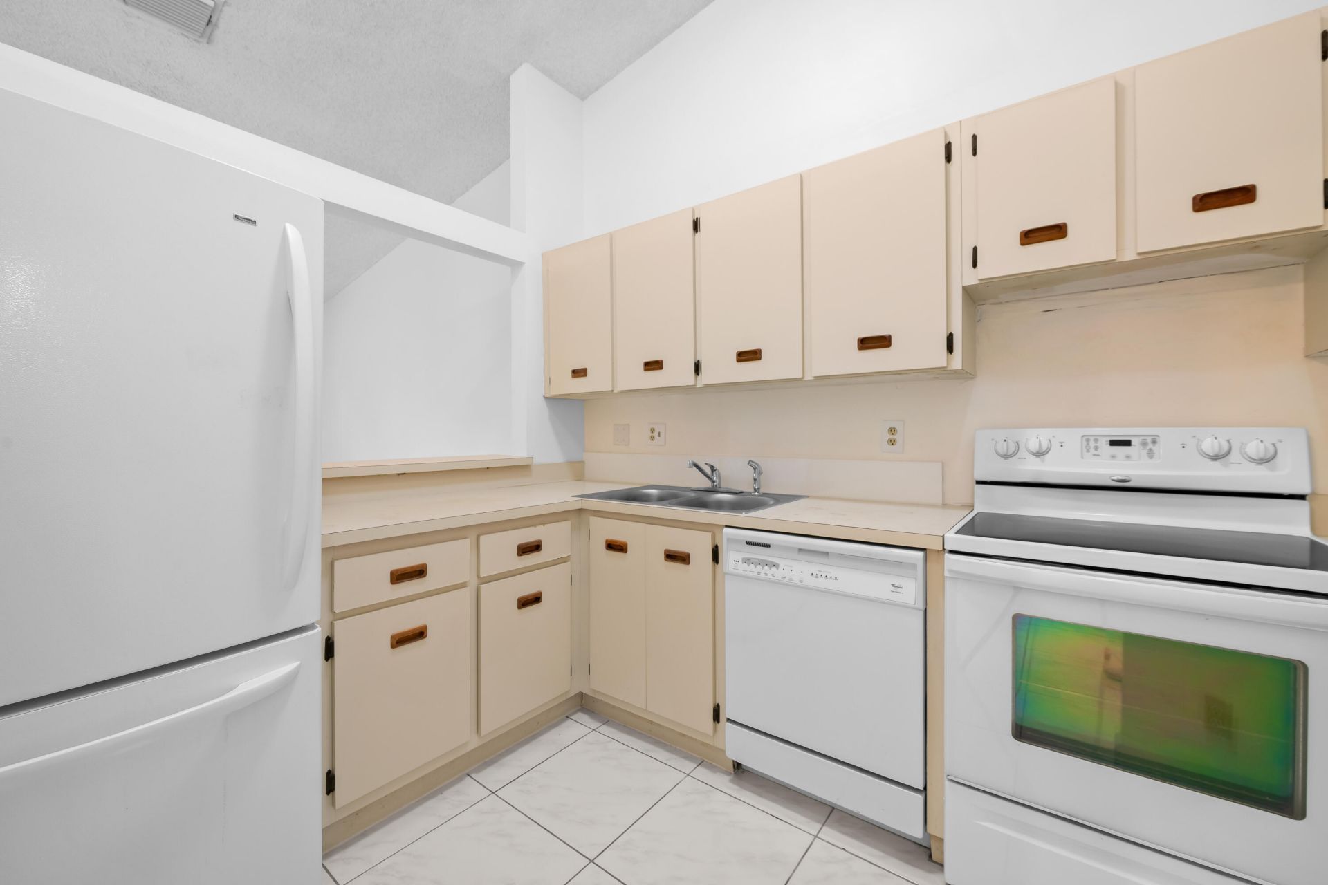 3645 NW 83rd Lane, Sunrise, FL 33351 Photo
