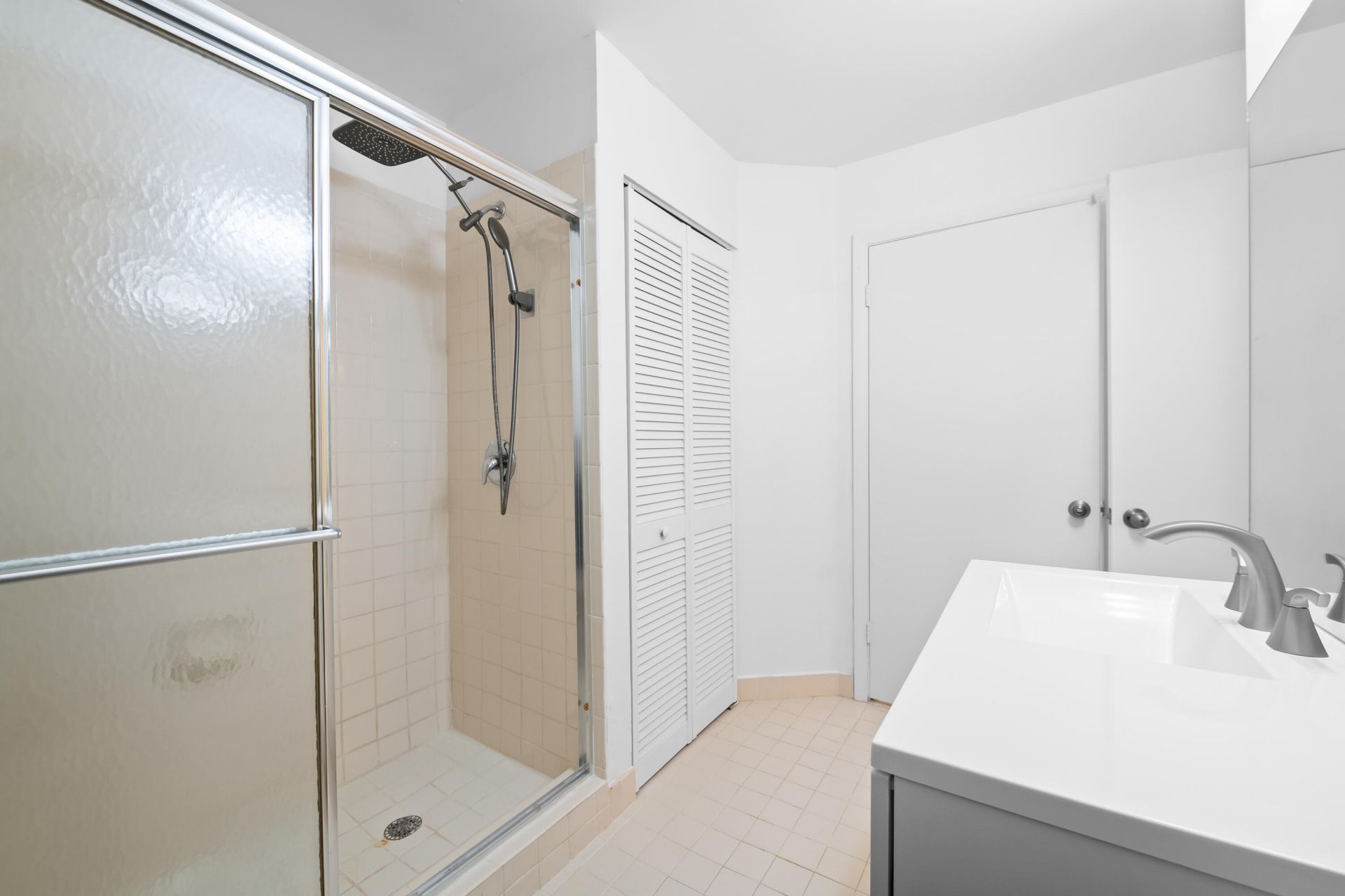 3645 NW 83rd Lane, Sunrise, FL 33351 Photo