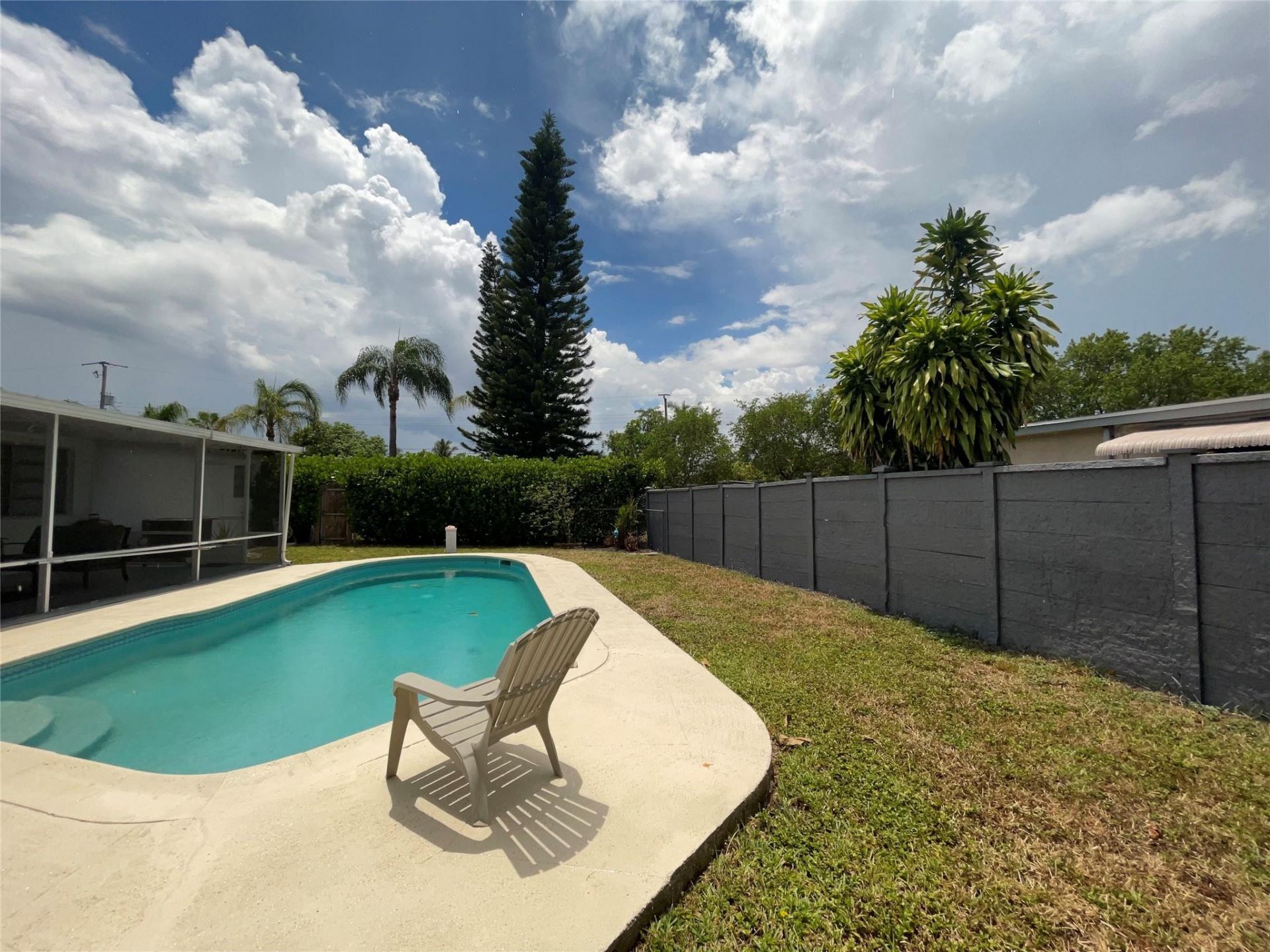 5813 NW 18th Court, Margate, FL 33063 Photo