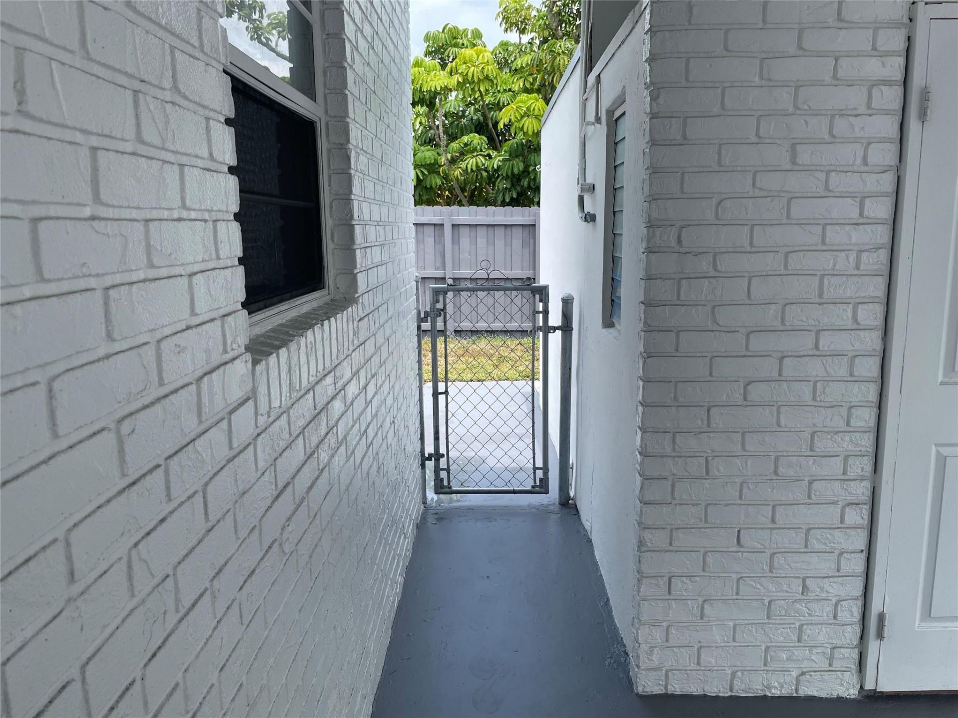 5813 NW 18th Court, Margate, FL 33063 Photo