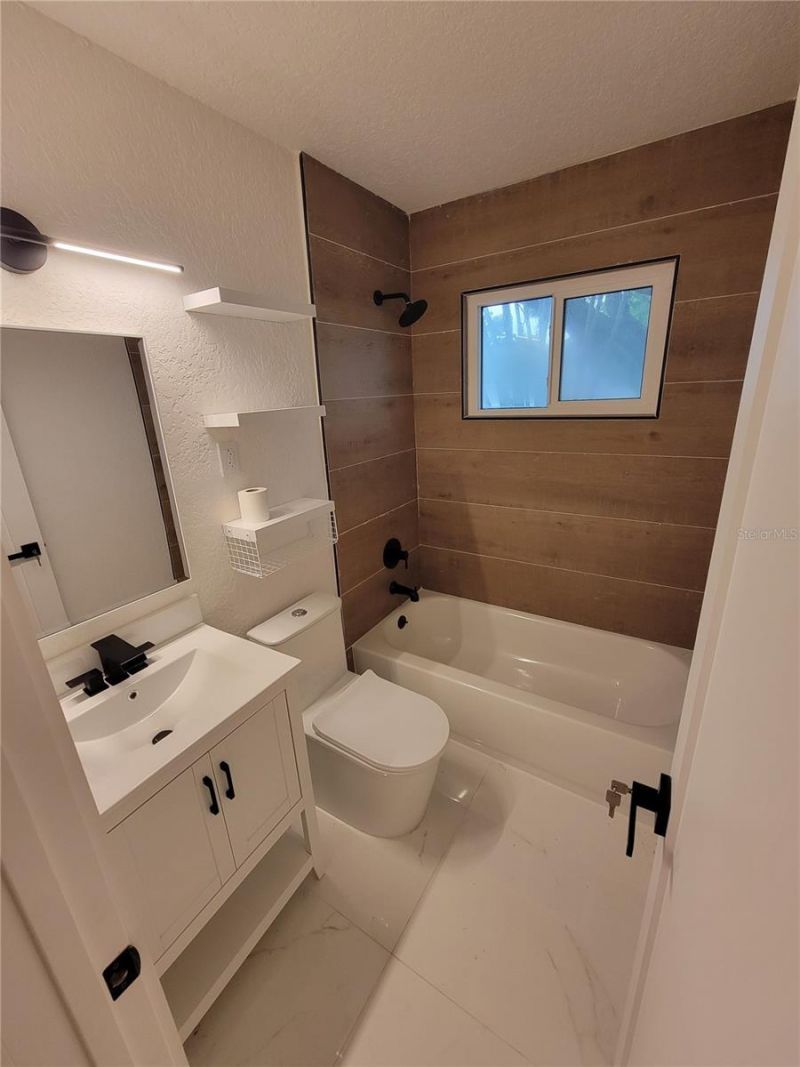 7498 N Orpine Drive, Saint Petersburg, FL 33702 Photo