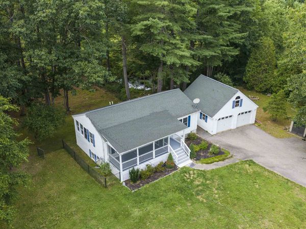 2 Bayou Drive, Raymond, NH 03077