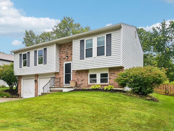 5383 Thornburg Court , Columbus, OH 43230