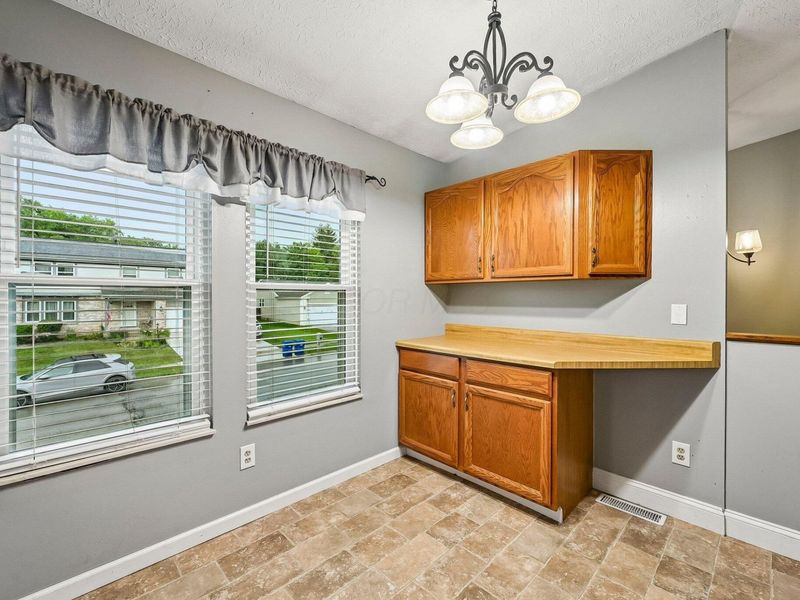 5383 Thornburg Court , Columbus, OH 43230 Photo 12